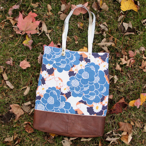 Tote bag en cuir recyclé marron - tissu à fleurs vintage